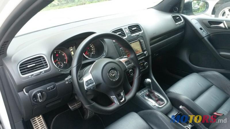 2012' Volkswagen Golf photo #5