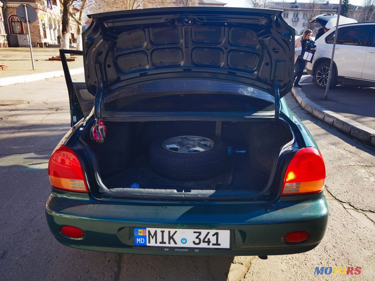 2000' Hyundai Sonata photo #6