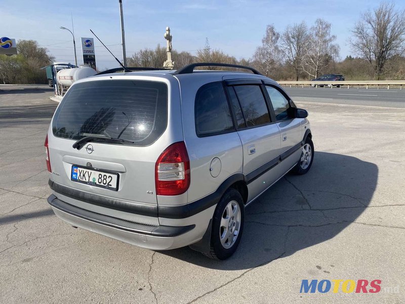 2005' Opel Zafira photo #3