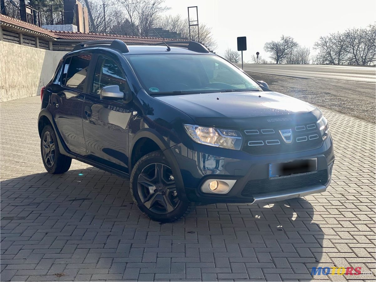 2017' Dacia Sandero Stepway photo #2