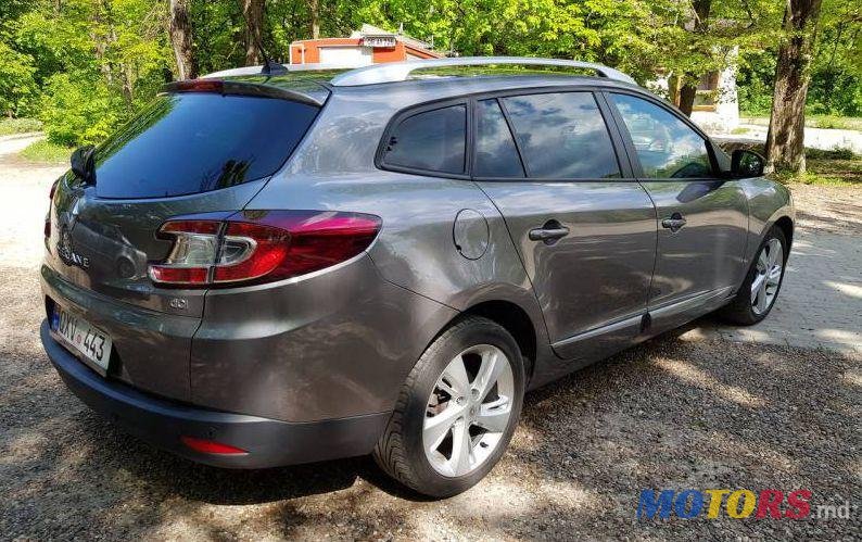 2014' Renault Megane photo #2