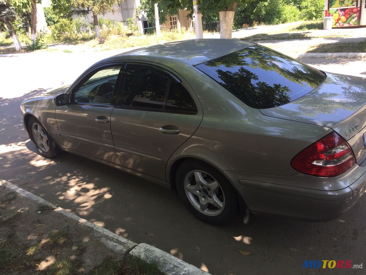 2003' Mercedes-Benz E Класс photo #4