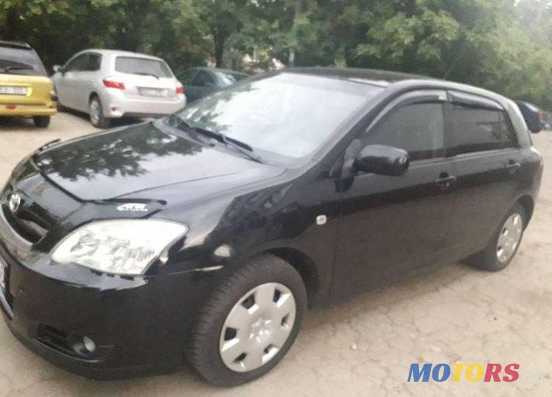 2004' Toyota Corolla photo #1