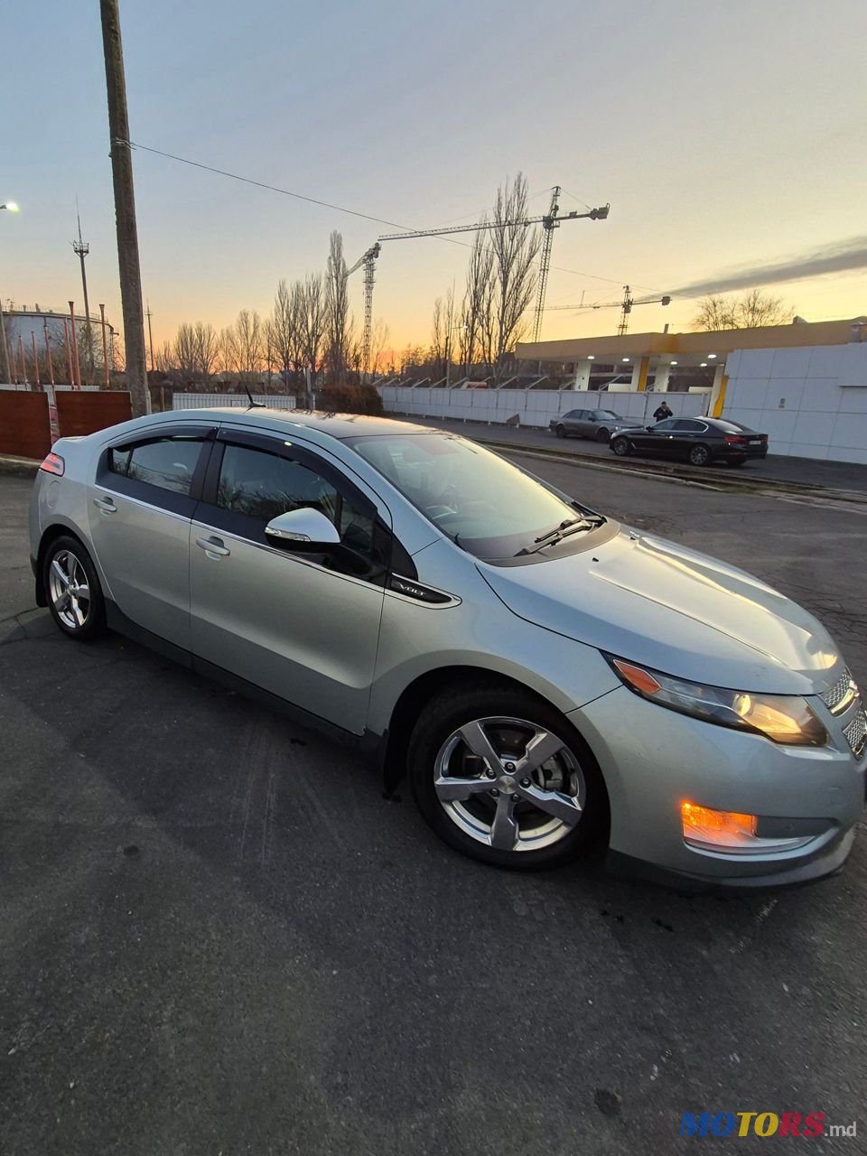 2010' Chevrolet Volt photo #3