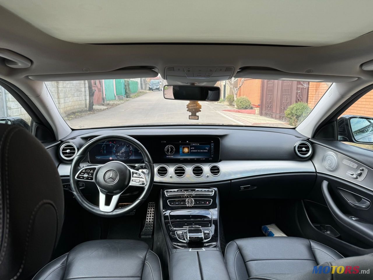 2018' Mercedes-Benz E-Class photo #6