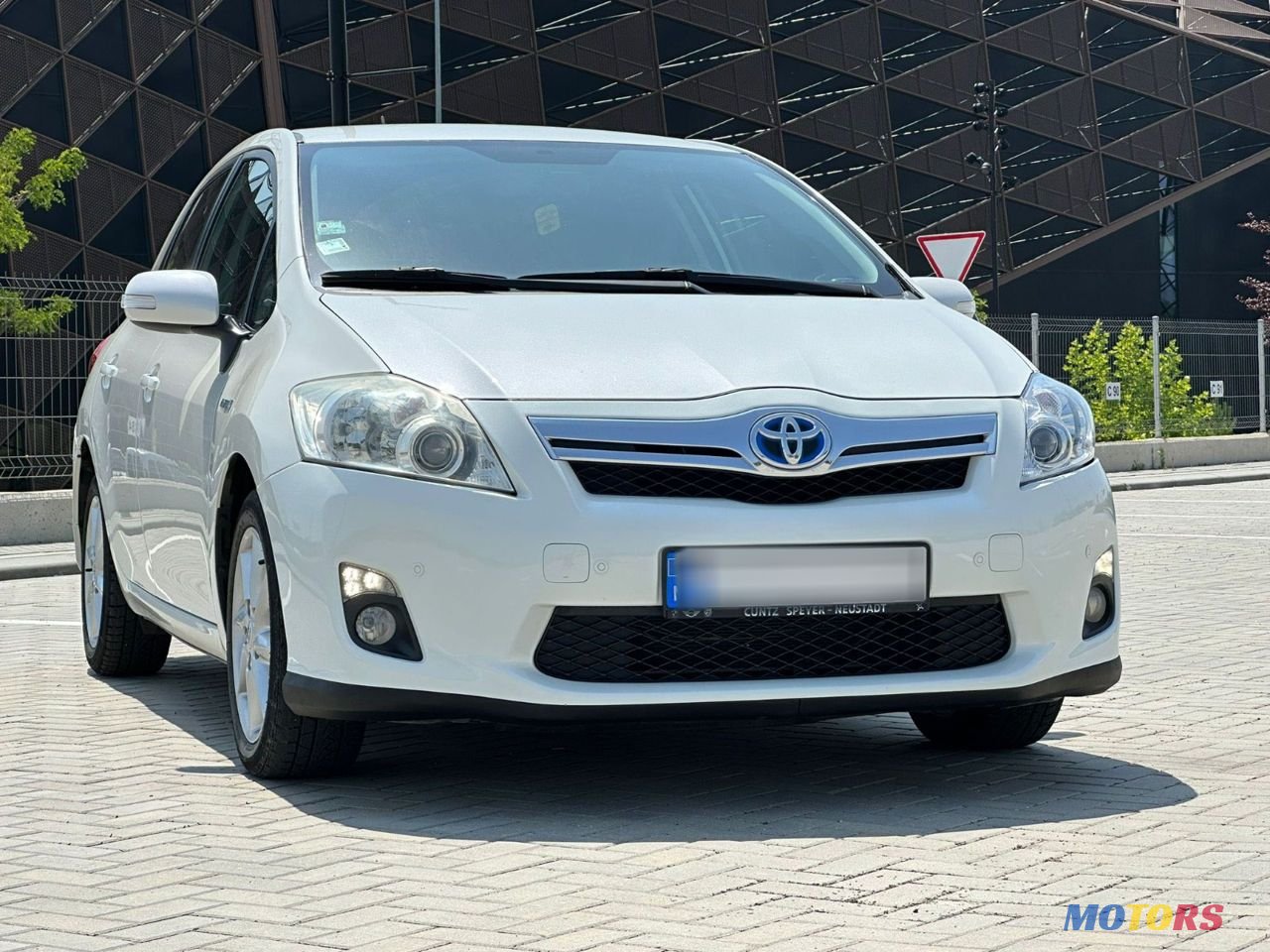 2010' Toyota Auris photo #6