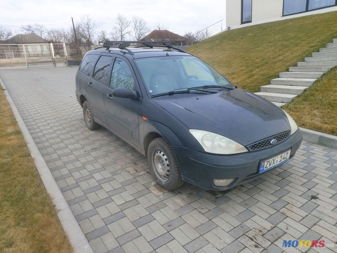 2004' Ford Focus Wagon photo #3