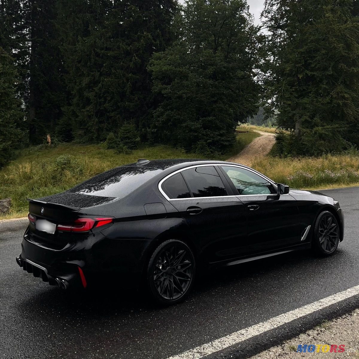 2020' BMW 5 Series photo #3