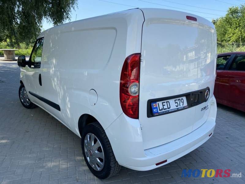 2010' Fiat Doblo photo #3