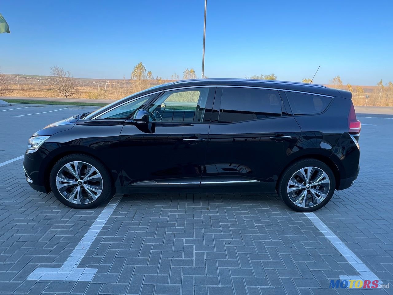 2018' Renault Grand Scenic photo #4