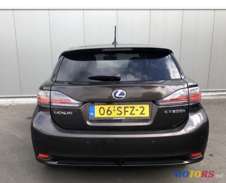 2011' Lexus CT photo #4