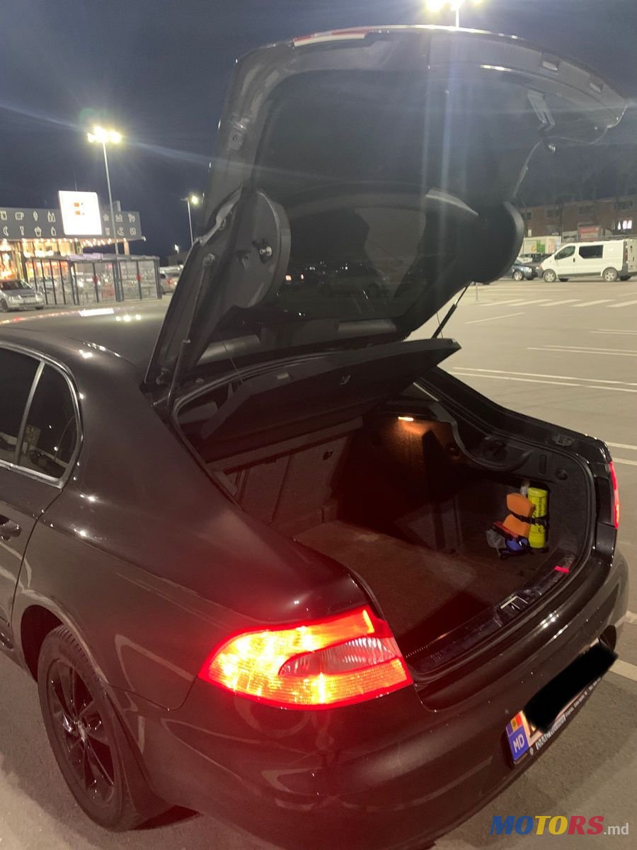 2010' Skoda Superb photo #4