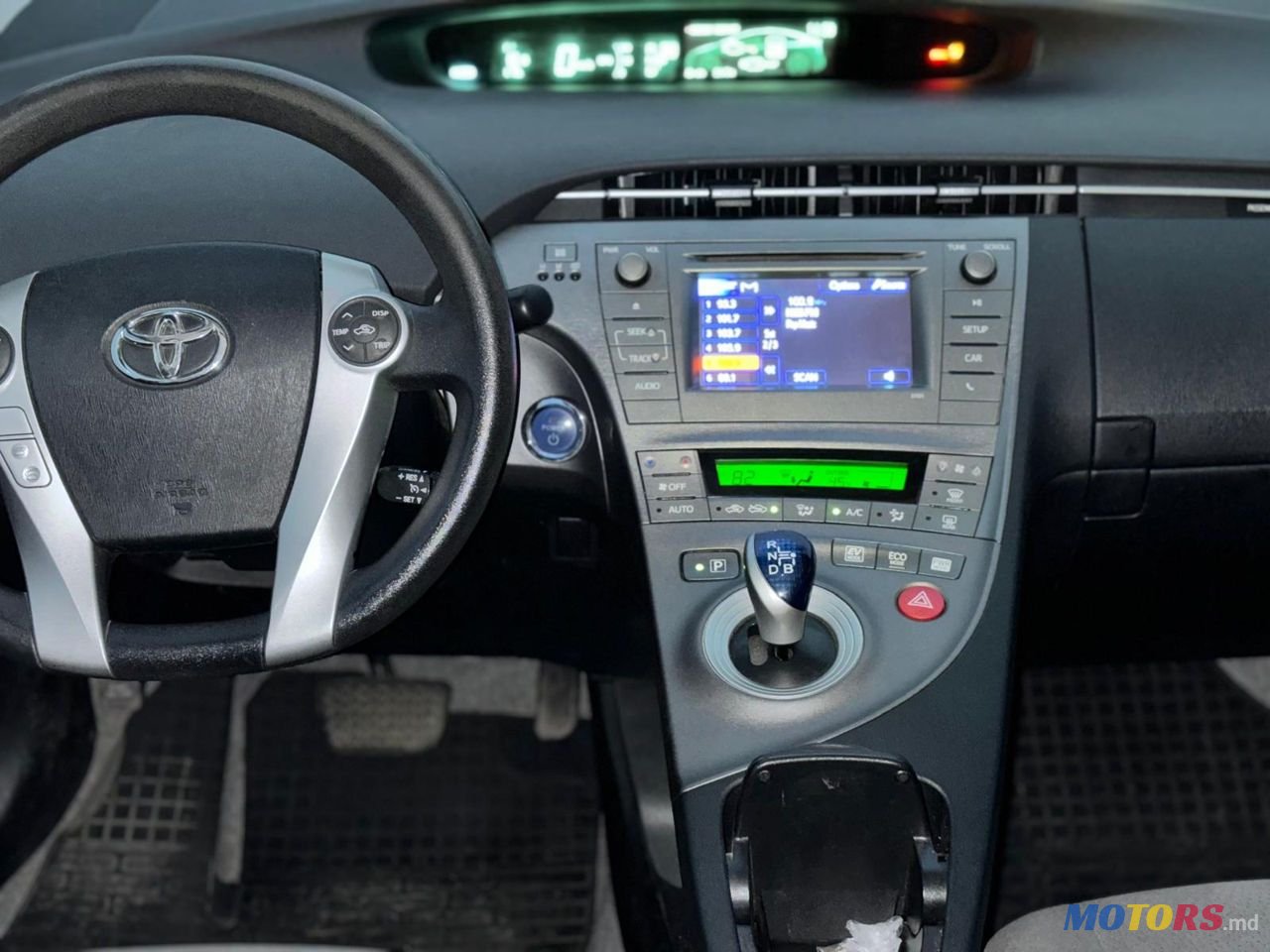 2015' Toyota Prius photo #4