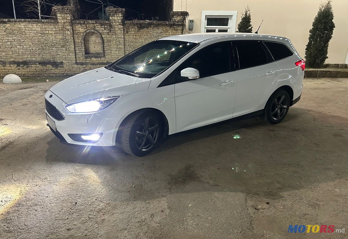 2017' Ford Focus photo #3