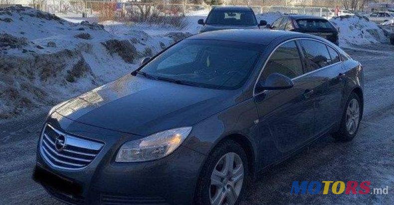 2011' Opel Insignia photo #1