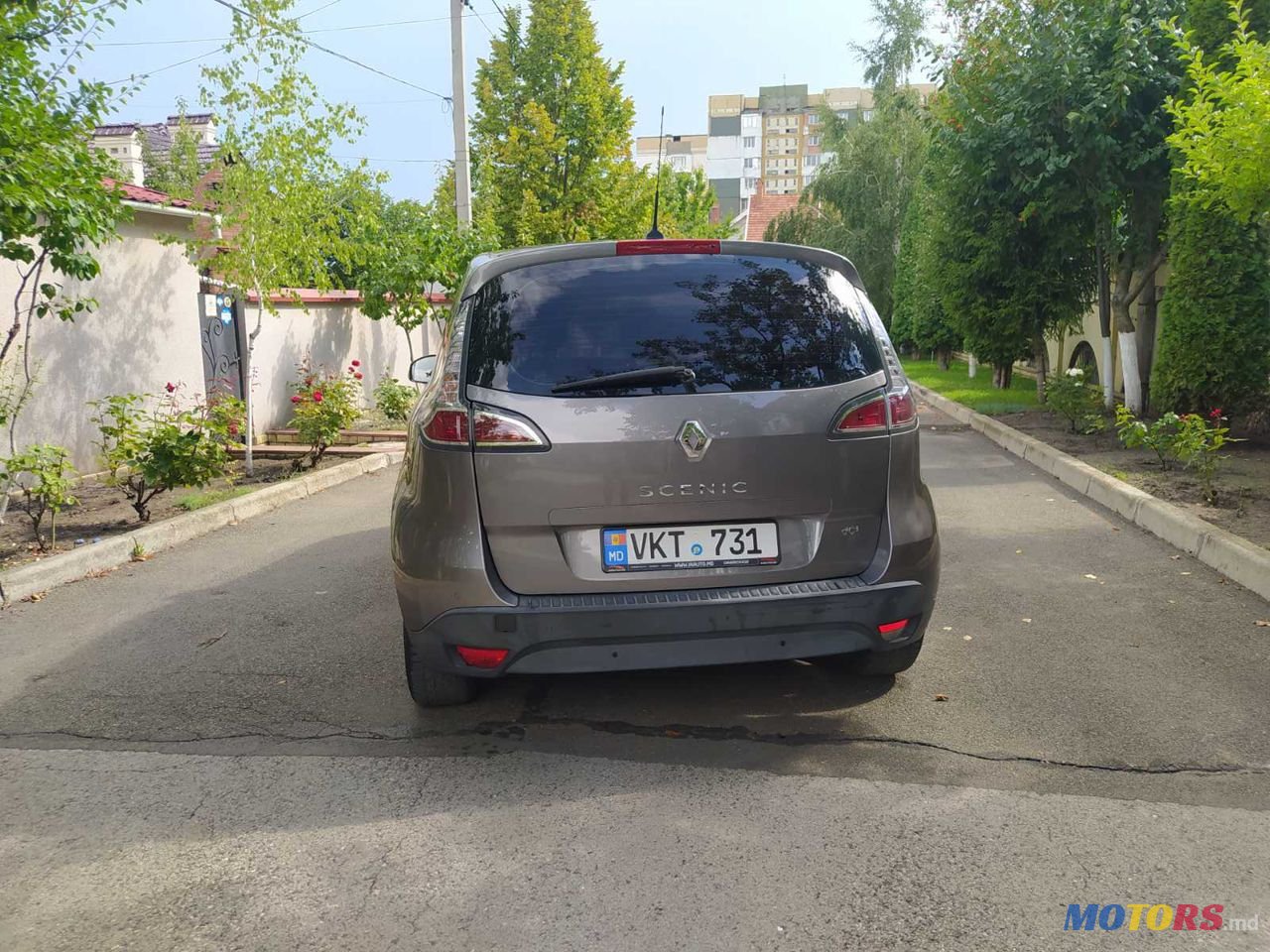 2012' Renault Scenic photo #3