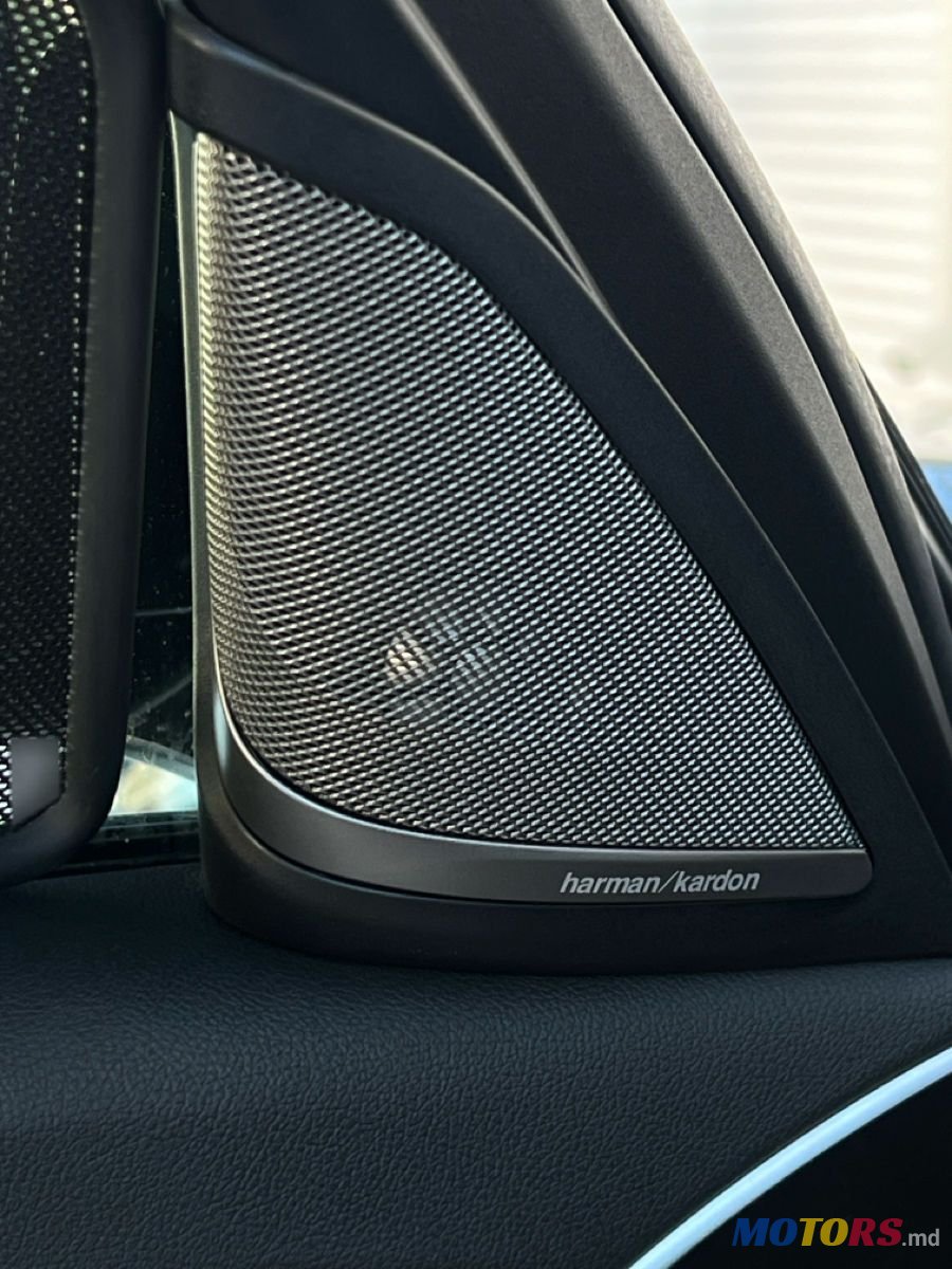 2017' BMW 5 Series photo #6