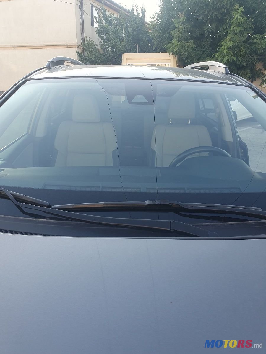 2017' Toyota RAV4 photo #5