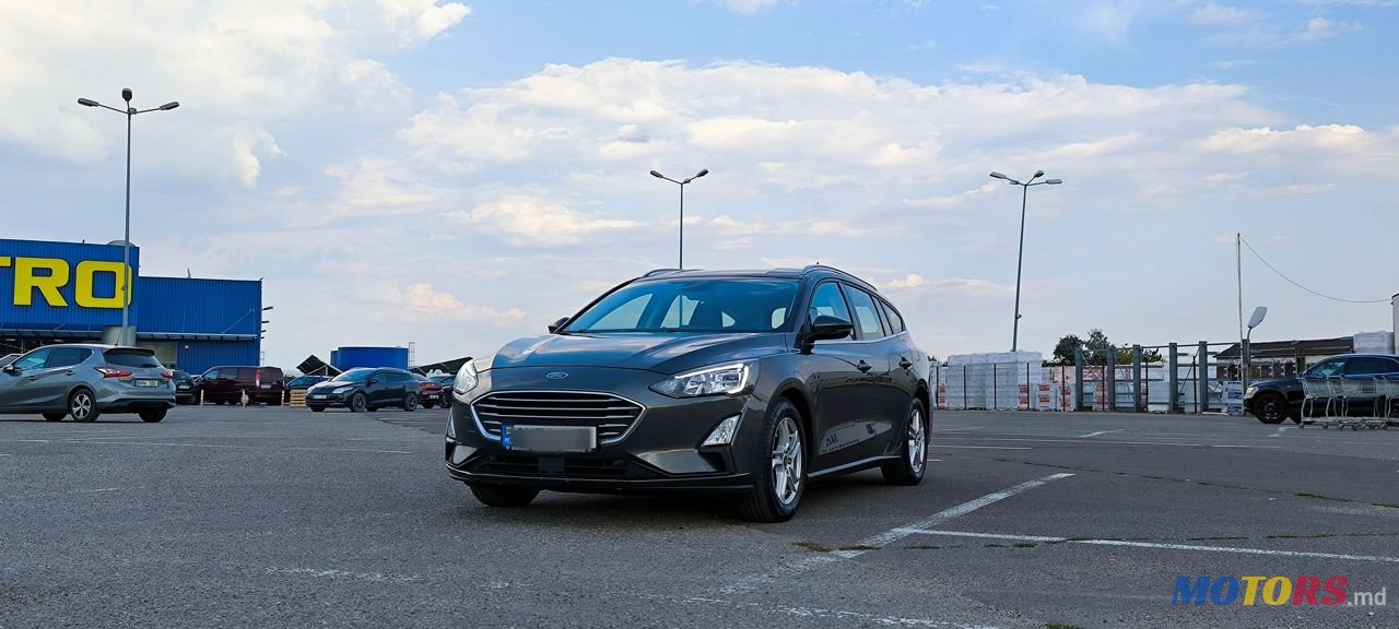 2020' Ford Focus photo #1