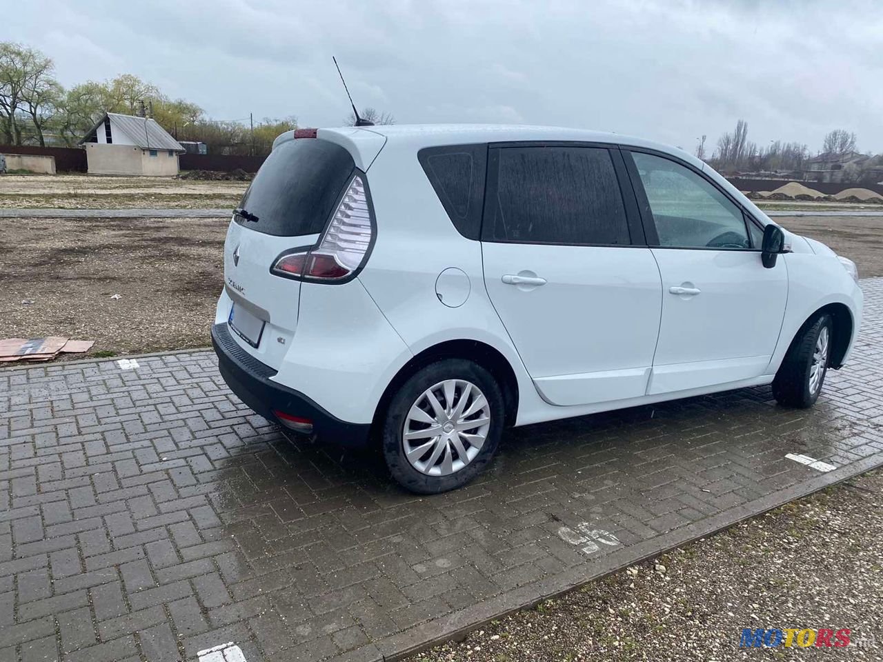 2014' Renault Scenic photo #6
