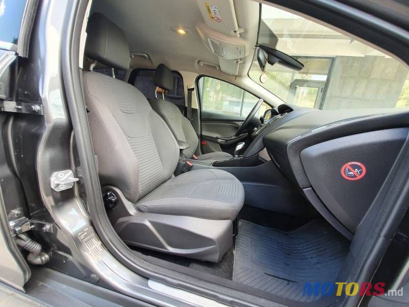 2015' Ford Focus photo #6