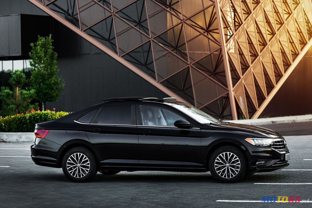 2019' Volkswagen Jetta photo #3