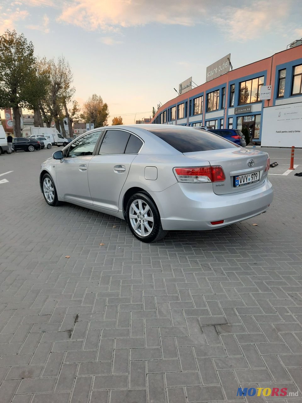 2010' Toyota Avensis photo #3