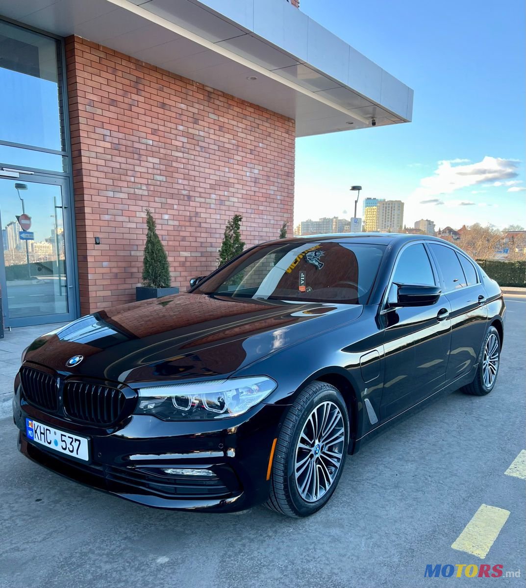 2018' BMW 5 Series photo #1
