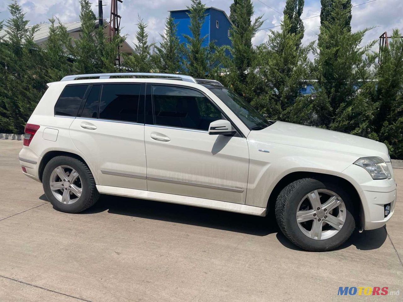 2009' Mercedes-Benz GLK-Class photo #3