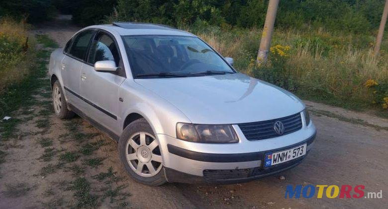 1997' Volkswagen Passat photo #1