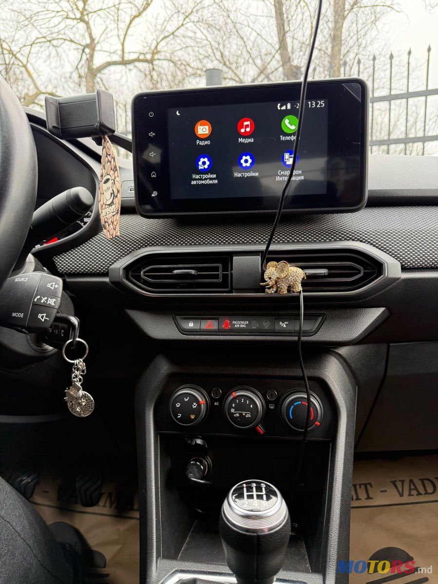 2022' Dacia Logan photo #3