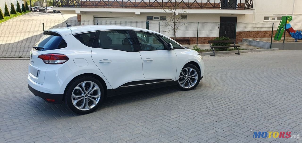 2017' Renault Scenic photo #2