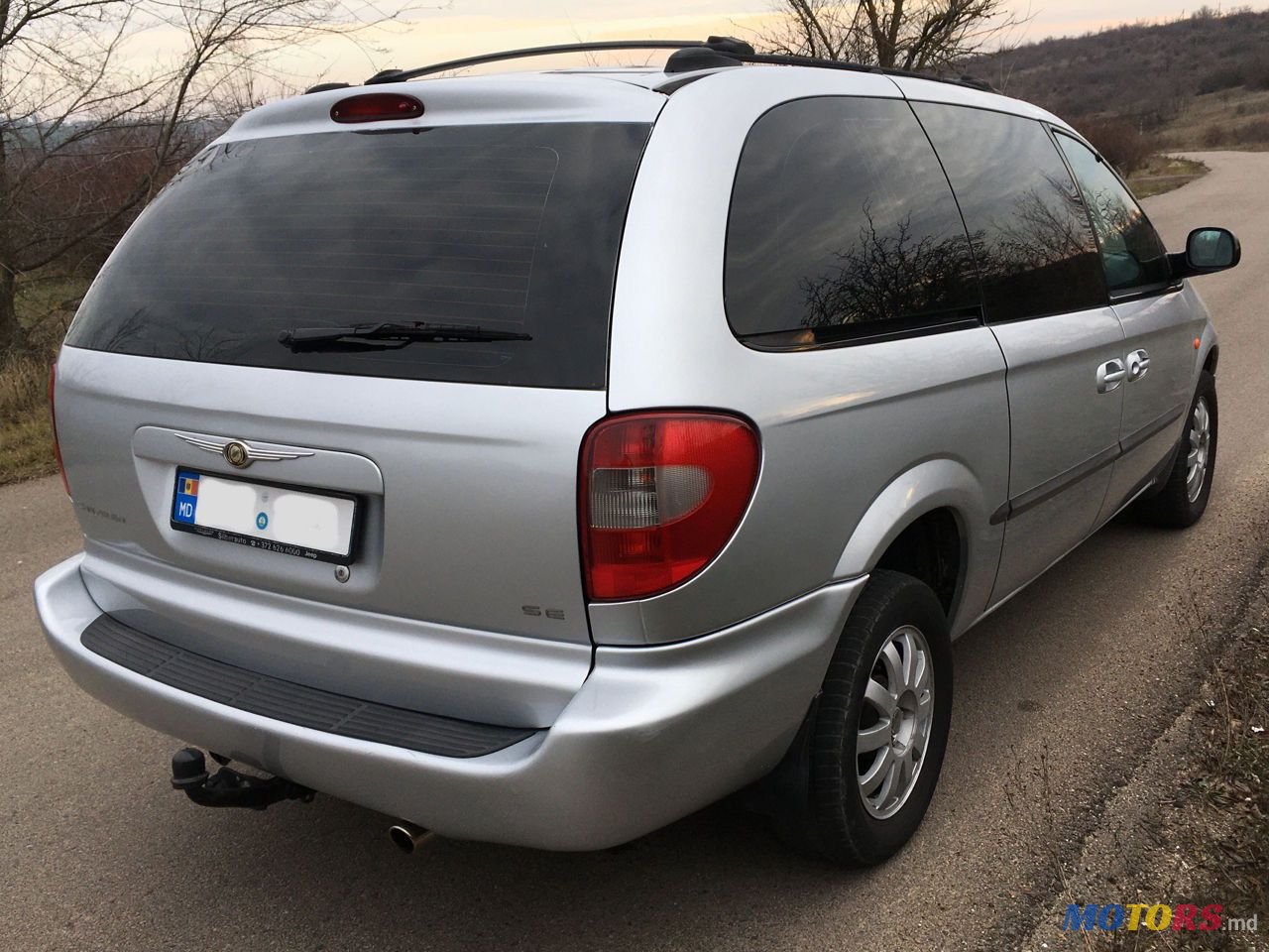 2003' Chrysler Grand Voyager photo #4
