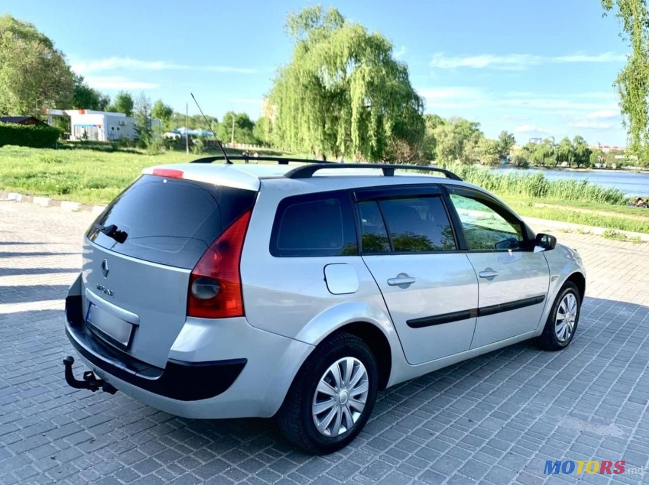 2005' Renault Megane photo #2