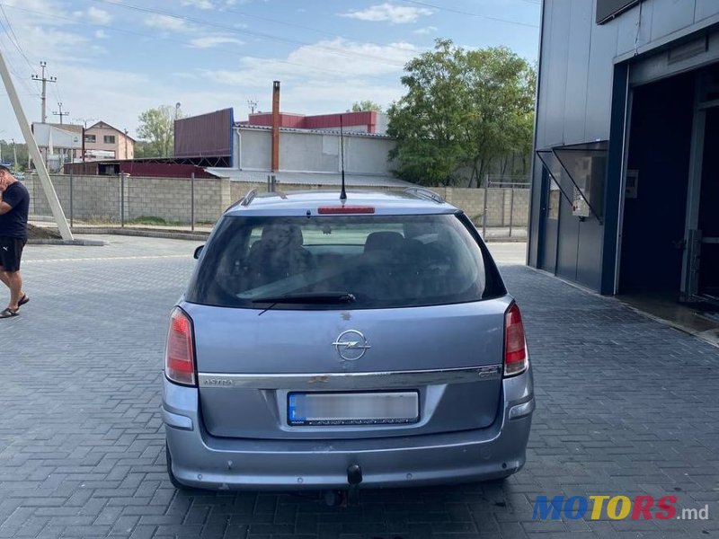 2006' Opel Astra photo #3