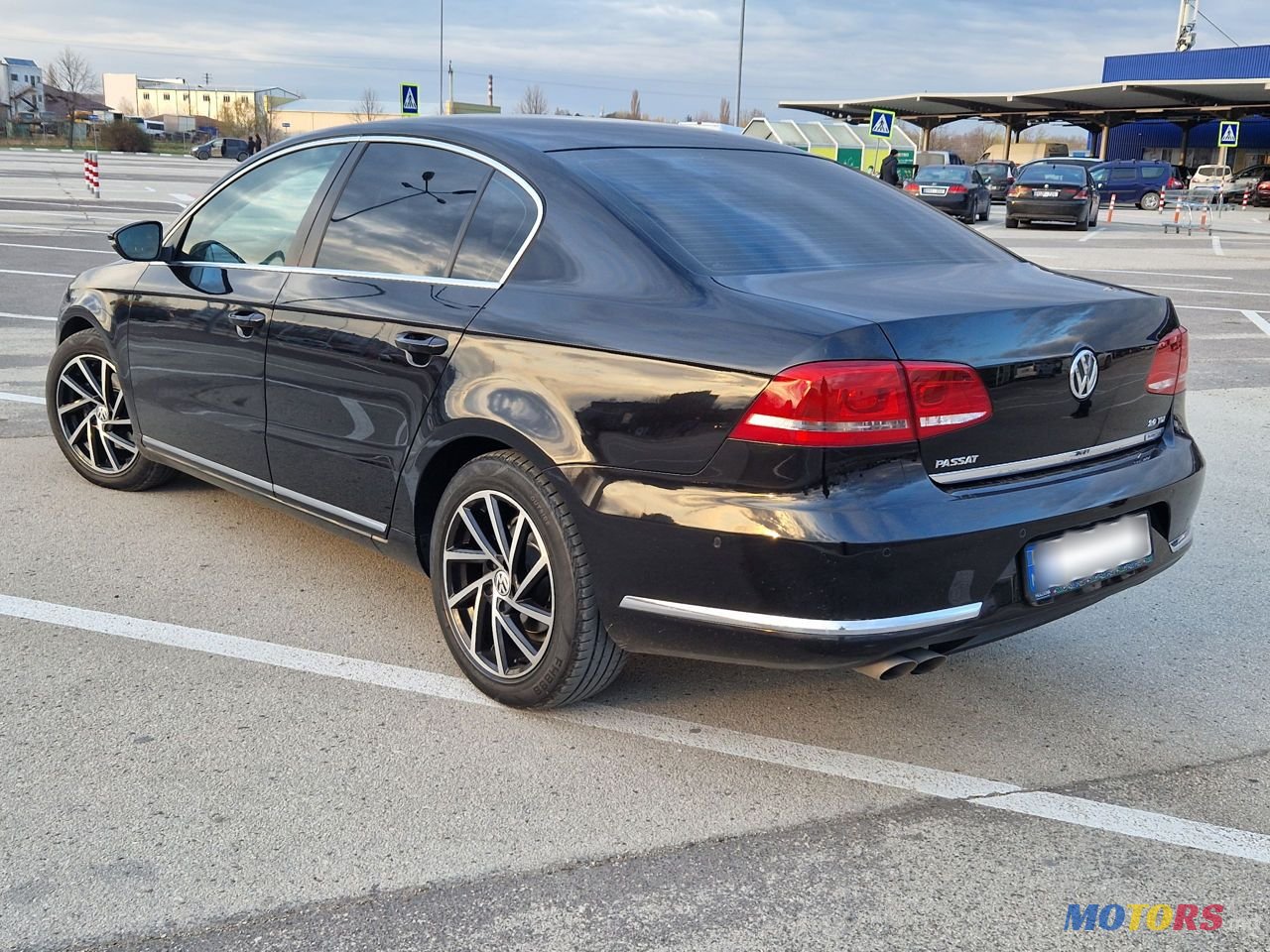 2012' Volkswagen Passat photo #5