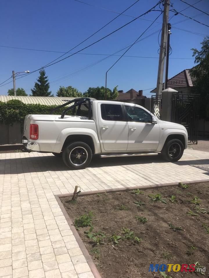2012' Volkswagen Amarok photo #2