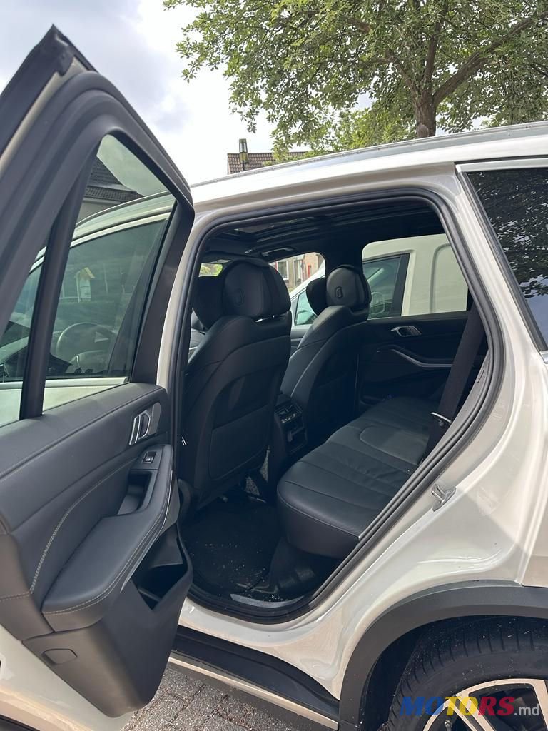 2019' BMW X5 photo #5