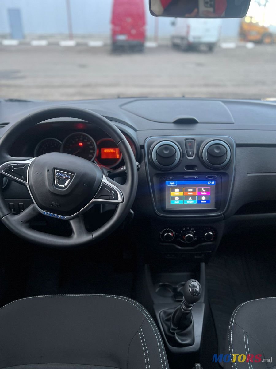 2017' Dacia Lodgy photo #4