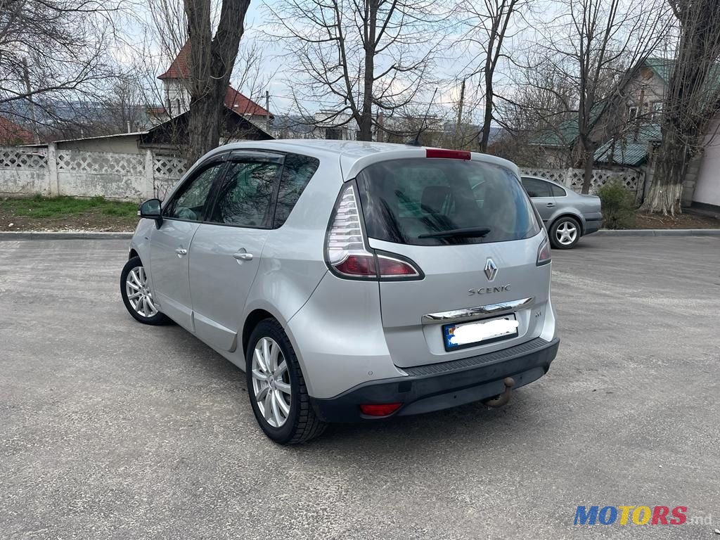 2012' Renault Scenic photo #5