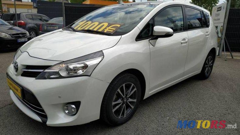 2014' Toyota Verso photo #1