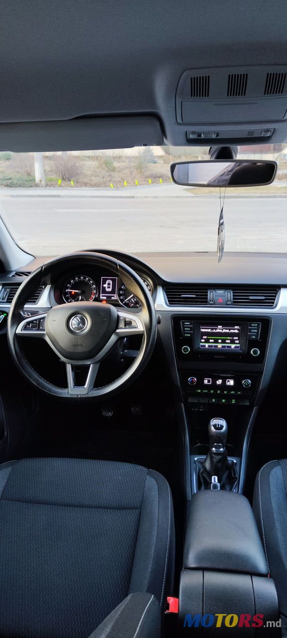 2015' Skoda Rapid photo #5