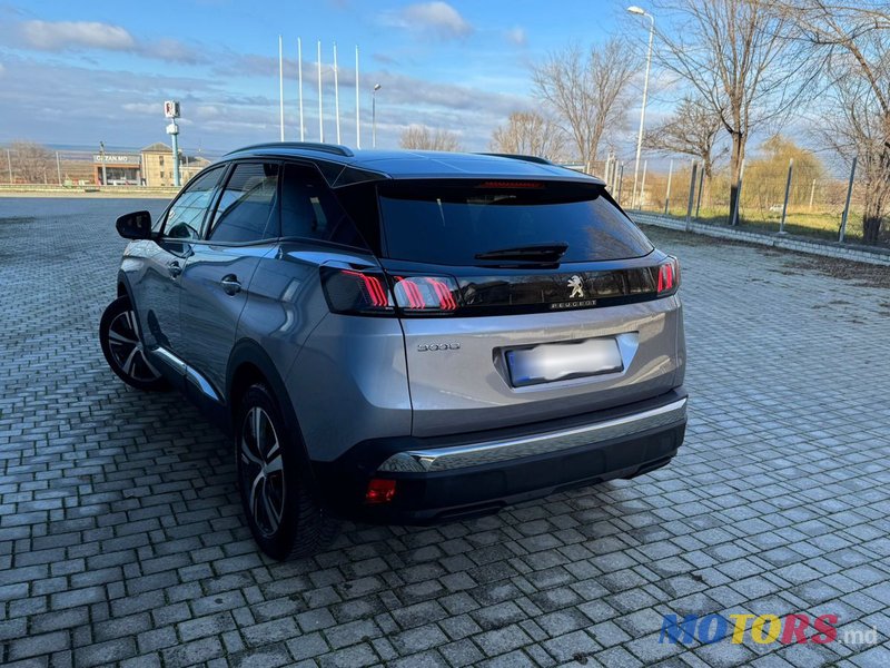 2021' Peugeot 3008 photo #2