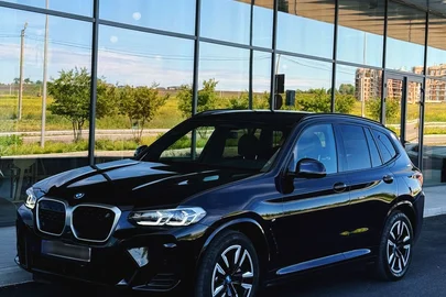2023' BMW iX3