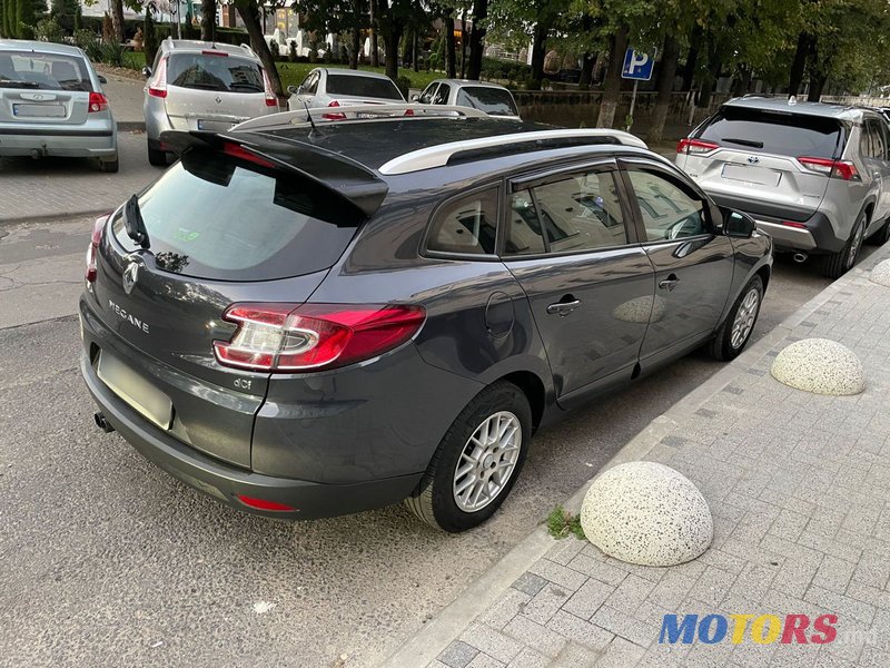 2013' Renault Megane photo #5