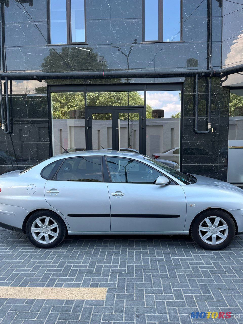 2005' SEAT Cordoba photo #2