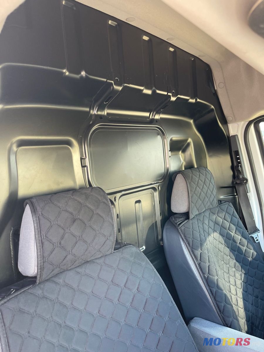 2011' Ford Tourneo Connect photo #5