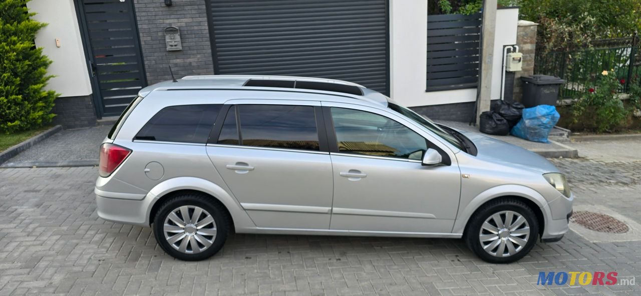 2006' Opel Astra photo #6