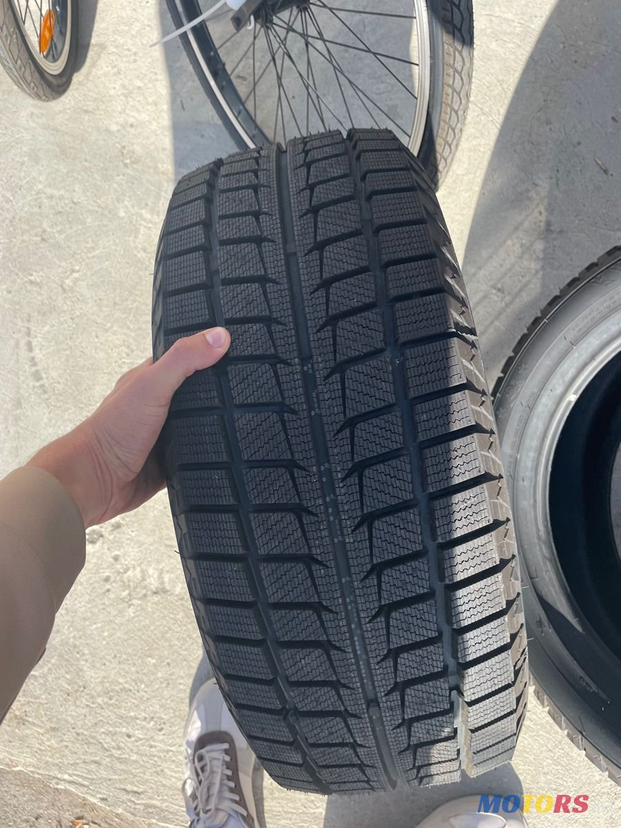 2011' Mercedes-Benz E Класс photo #6