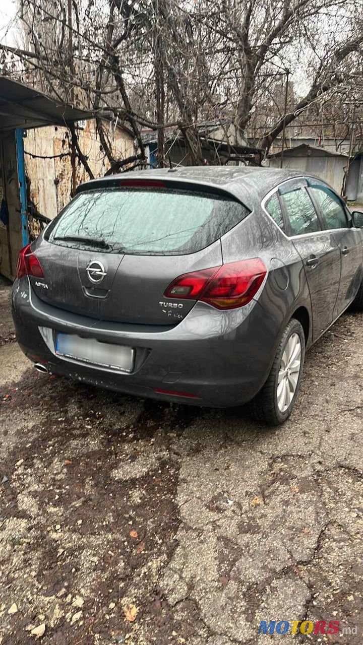 2010' Opel Astra photo #6